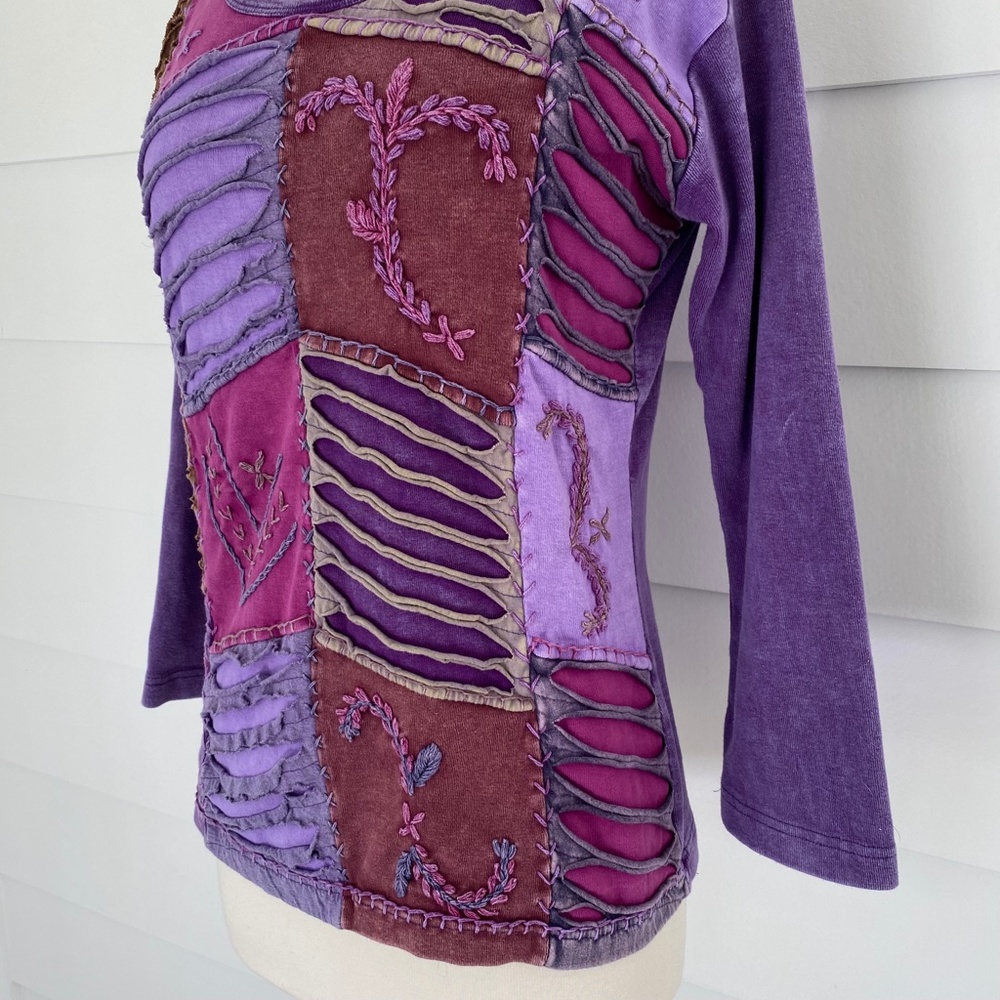 Vintage Rising International Embroidered Mixed Textures Purple Top Medium - Picture 8 of 15